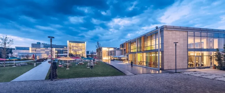 Özyeğin Üniversitesi Eğitim Ücretleri ve Ödeme Seçenekleri