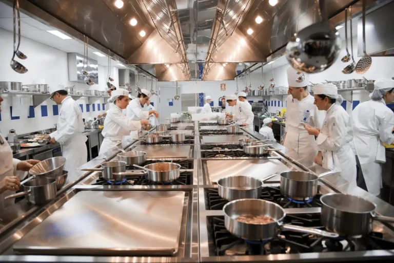 Özyeğin Üniversitesi Gastronomi ve Mutfak Sanatları öğrencileri